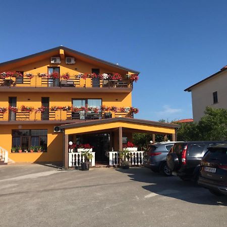 Sobe Rooms Tea Buje Dış mekan fotoğraf