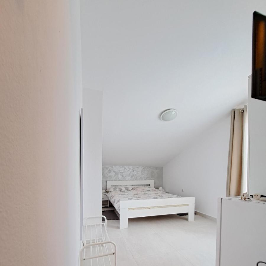 Sobe Rooms Tea Buje Dış mekan fotoğraf
